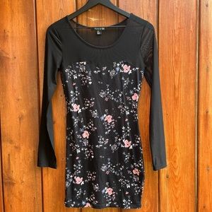 Forever 21| Black Floral Dress